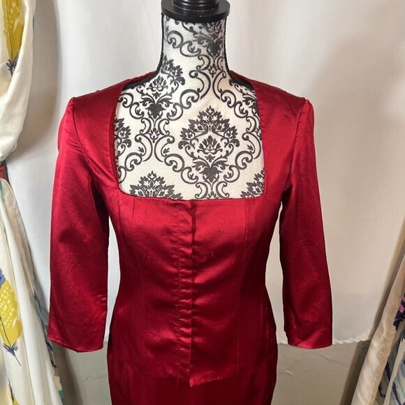 Vintage Tahari petites red satin wool blend 3/4 sleeve blazer skirt set. Sz 6P - Picture 2 of 12